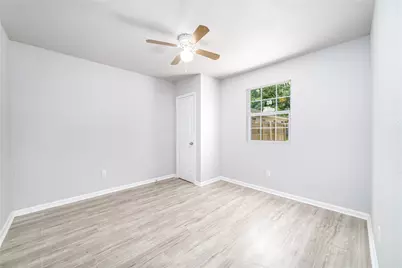 1309 Jefferson Street #c, Baytown, TX 77520 - Photo 6