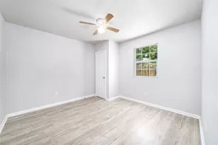 1309 Jefferson St, Baytown, TX 77520 - Photo 6
