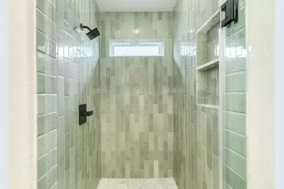 2 Greystone Court, Angleton, TX 77515 - Photo 24