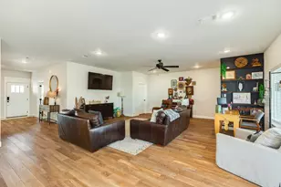 2 Greystone Ct, Angleton, TX 77515 - Photo 12