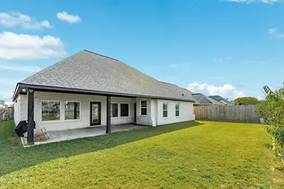 2 Greystone Court, Angleton, TX 77515 - Photo 34