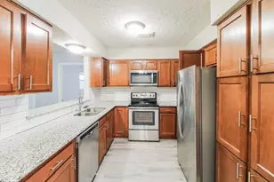 3206 Teakwood Cir, Dickinson, TX 77539 - Photo 6
