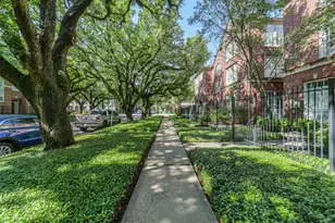 227 McGowen St, Houston, TX 77006 - Photo 8