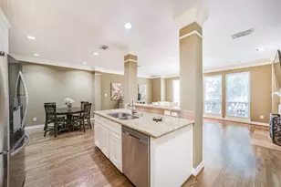227 McGowen St, Houston, TX 77006 - Photo 12