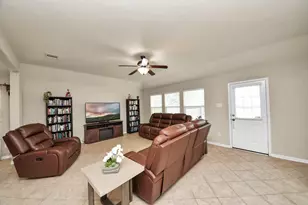 20522 Keegans Ledge Ln, Cypress, TX 77433 - Photo 2