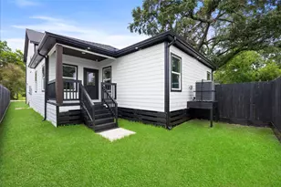 4104 Falls St, Houston, TX 77026 - Photo 26