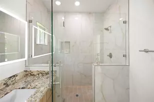 4104 Falls St, Houston, TX 77026 - Photo 22
