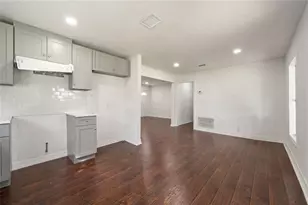 8423 Wier Dr, Houston, TX 77017 - Photo 10