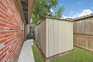 11423 Kirkmeadow Dr, Houston, TX 77089 - Photo 22