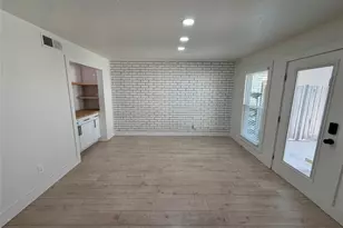 71 Cayenne Common, Lake Jackson, TX 77566 - Photo 22