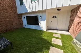 71 Cayenne Common, Lake Jackson, TX 77566 - Photo 2