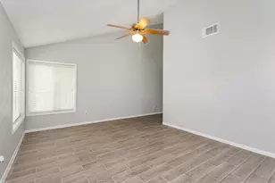 2015 Braesmeadow Ln, Sugar Land, TX 77479 - Photo 20
