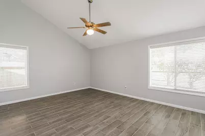 2015 Braesmeadow Lane, Sugar Land, TX 77479 - Photo 18
