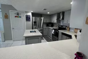 17003 Kings Walk Ln, Houston, TX 77070 - Photo 8