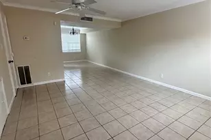 1433 Cedar Post Ln, Houston, TX 77055 - Photo 2