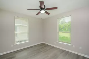 6014 Collingsworth St, Houston, TX 77026 - Photo 12