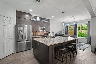 23 Stone Arrow Place, The Woodlands, TX 77382 - Photo 8