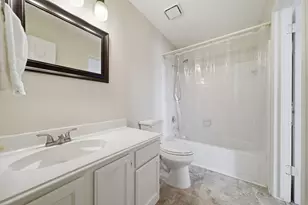 2255 Broadlawn Dr, Houston, TX 77058 - Photo 28