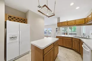 2255 Broadlawn Dr, Houston, TX 77058 - Photo 16