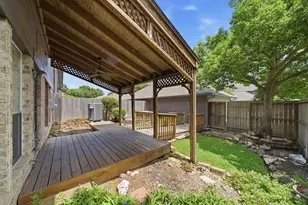 2255 Broadlawn Dr, Houston, TX 77058 - Photo 30
