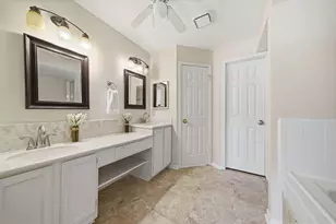 2255 Broadlawn Dr, Houston, TX 77058 - Photo 22