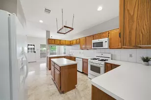 2255 Broadlawn Dr, Houston, TX 77058 - Photo 16