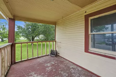 811 W Broad Street, Freeport, TX 77541 - Photo 4