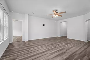 1939 Thorndyke Ln, Bryan, TX 77807 - Photo 10