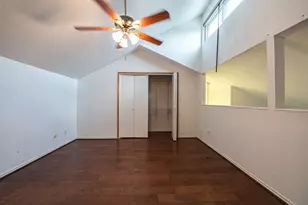 10811 Richmond Ave, Houston, TX 77042 - Photo 12