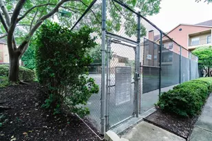 10811 Richmond Ave, Houston, TX 77042 - Photo 16
