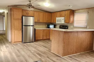 502 Magnusson, Palacios, TX 77414 - Photo 6