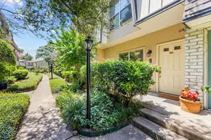 1805 Stoney Brook Dr, Houston, TX 77063 - Photo 22