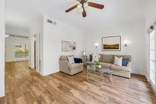 1805 Stoney Brook Dr, Houston, TX 77063 - Photo 4