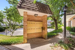 1805 Stoney Brook Dr, Houston, TX 77063 - Photo 26