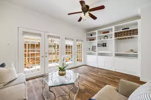 1805 Stoney Brook Dr, Houston, TX 77063 - Photo 8