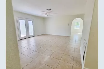 519 N Shady Lane, La Porte, TX 77571 - Photo 14