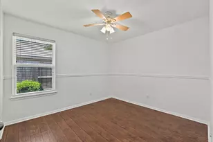 202 Pebble Walk Ln, Dickinson, TX 77539 - Photo 16