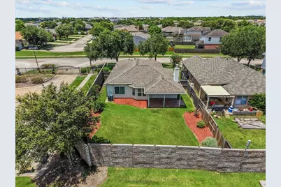 202 Pebble Walk Lane, Dickinson, TX 77539 - Photo 28