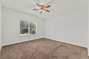 202 Pebble Walk Ln, Dickinson, TX 77539 - Photo 18