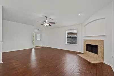 202 Pebble Walk Lane, Dickinson, TX 77539 - Photo 6
