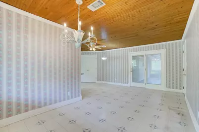 112 Persimmon Lane, Lake Jackson, TX 77566 - Photo 20