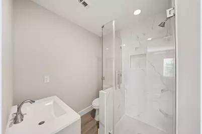 8302 Tavenor Lane, Houston, TX 77075 - Photo 30