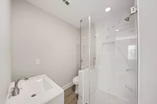 8302 Tavenor Ln, Houston, TX 77075 - Photo 30