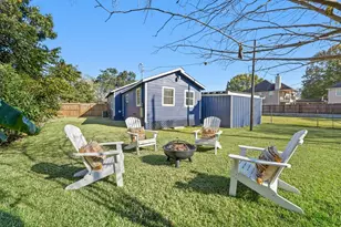 8302 Tavenor Ln, Houston, TX 77075 - Photo 18