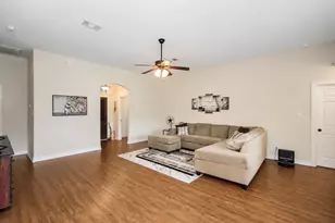 205 Poppy St, Lake Jackson, TX 77566 - Photo 4