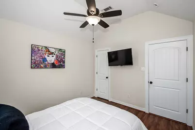 205 Poppy Street, Lake Jackson, TX 77566 - Photo 18