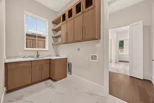 1326 Curtin St, Houston, TX 77018 - Photo 18