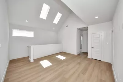 13105 Moncloa Drive, Houston, TX 77047 - Photo 10