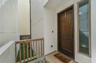 1108 W 15th 1/2 St, Houston, TX 77008 - Photo 6