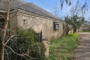 15823 Oleta Ln, Sugar Land, TX 77498 - Photo 2